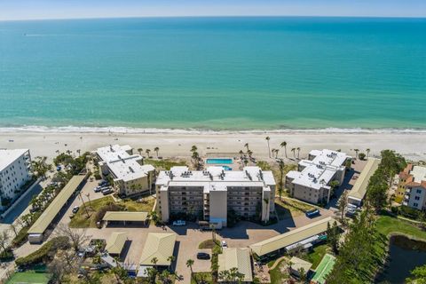 Photo of 4835 Gulf Of Mexico Drive #302B, Longboat Key, FL 34228 (MLS # A4642701)