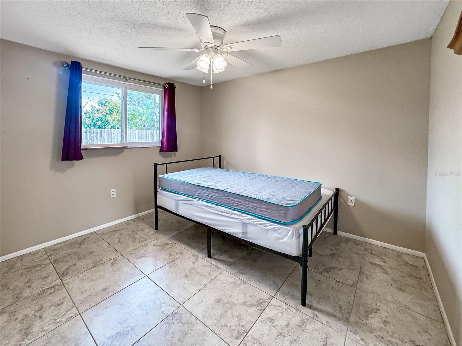 SOUTH VENICE - Residential