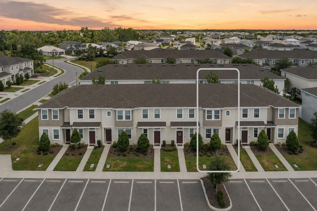 Photo of 6126 Fairmont Lane, Palmetto, FL 34221 (MLS # A4694015)