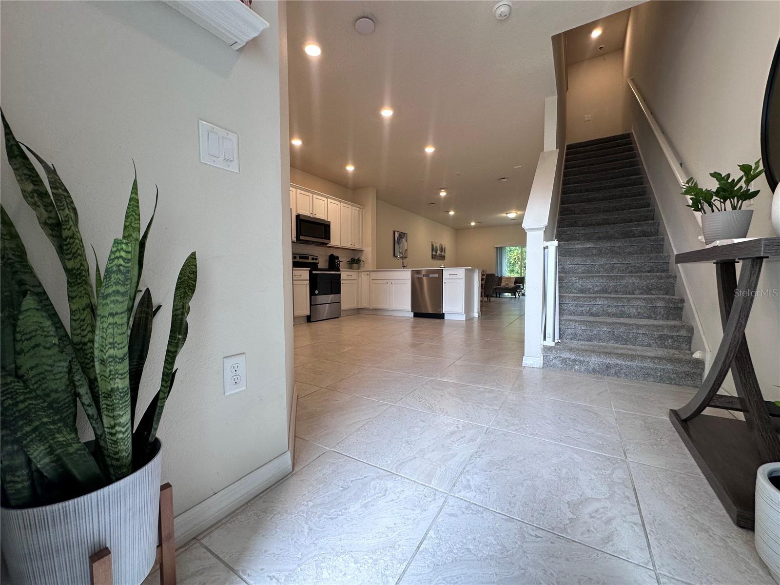 4617 SPARKLING SHELL AVENUE