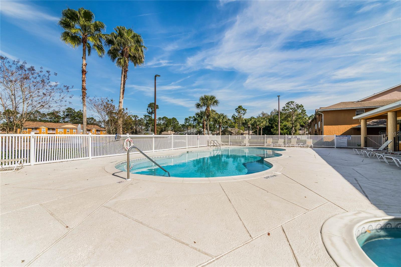 PALM POINTE I CONDO - Residential