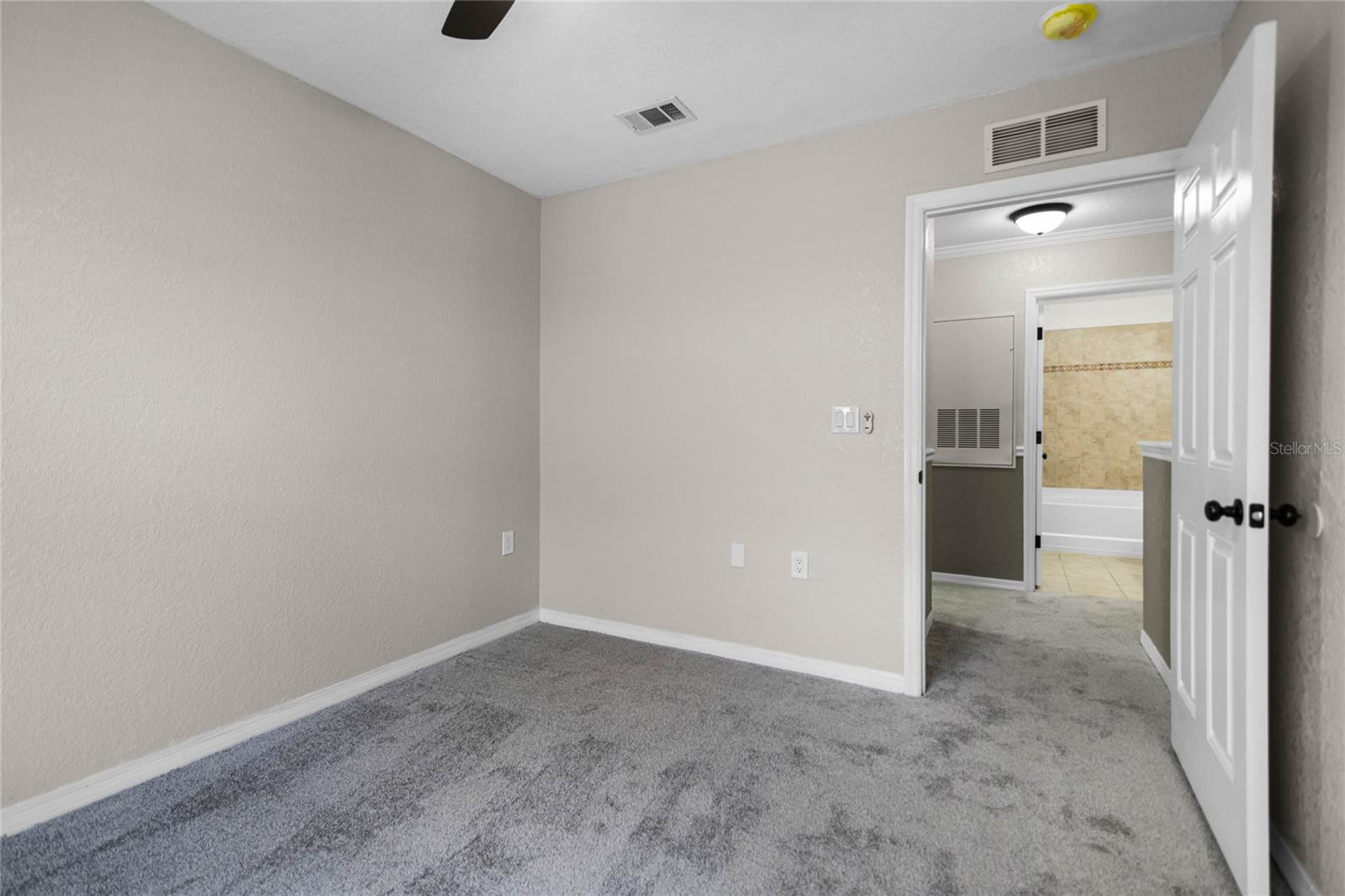 PALM POINTE I CONDO - Residential