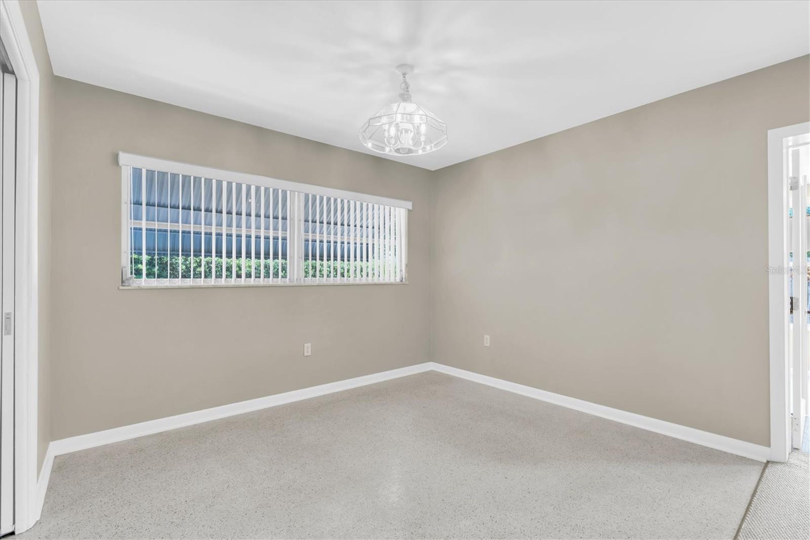 SUNSET LAKE ESTATES - Residential
