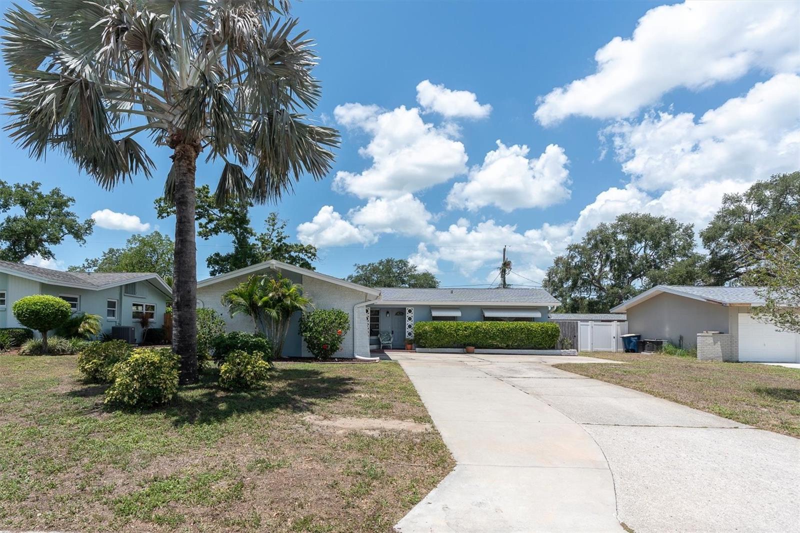SUNSET LAKE ESTATES - Residential