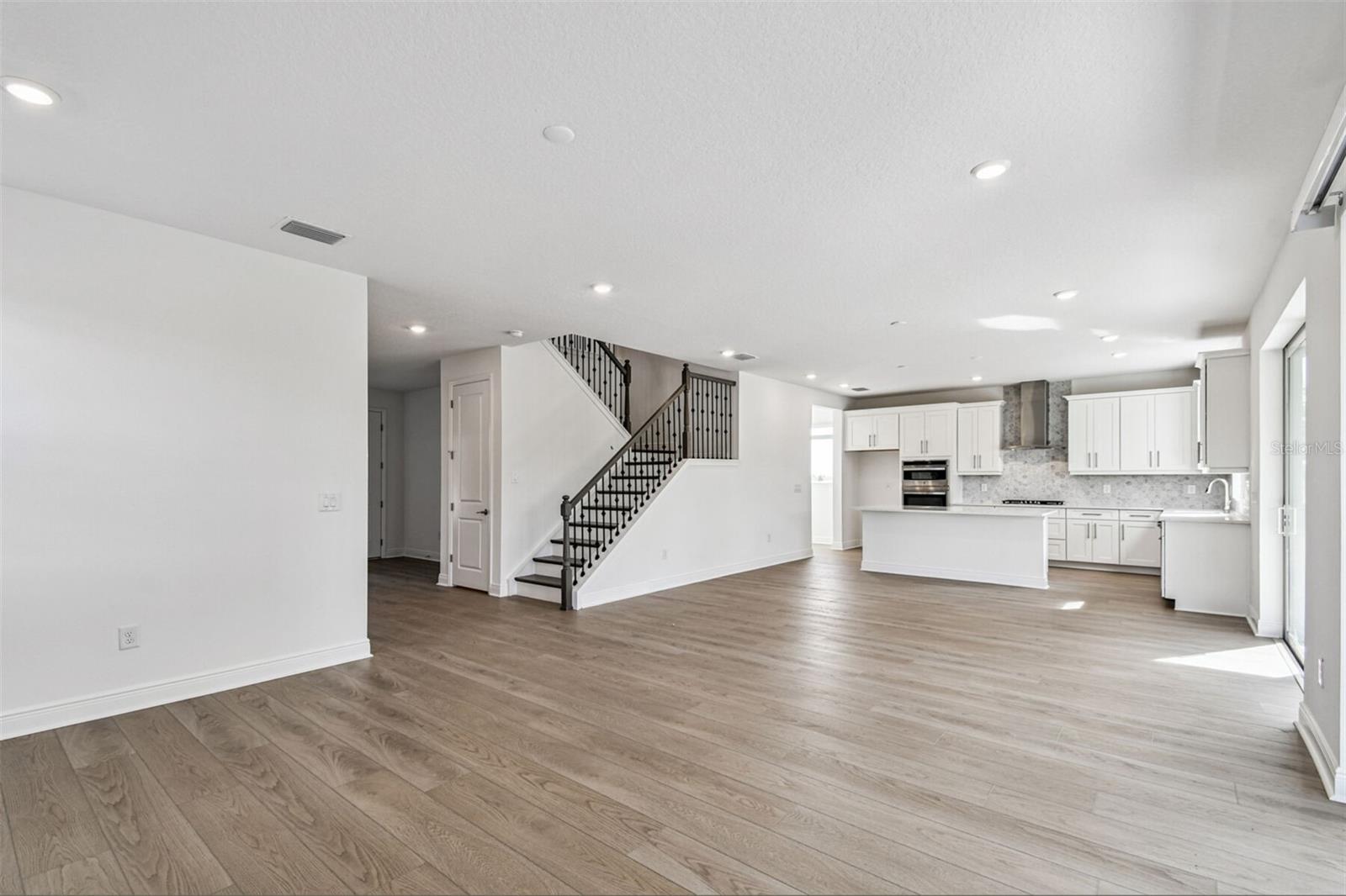 HAWKSTONE - Residential