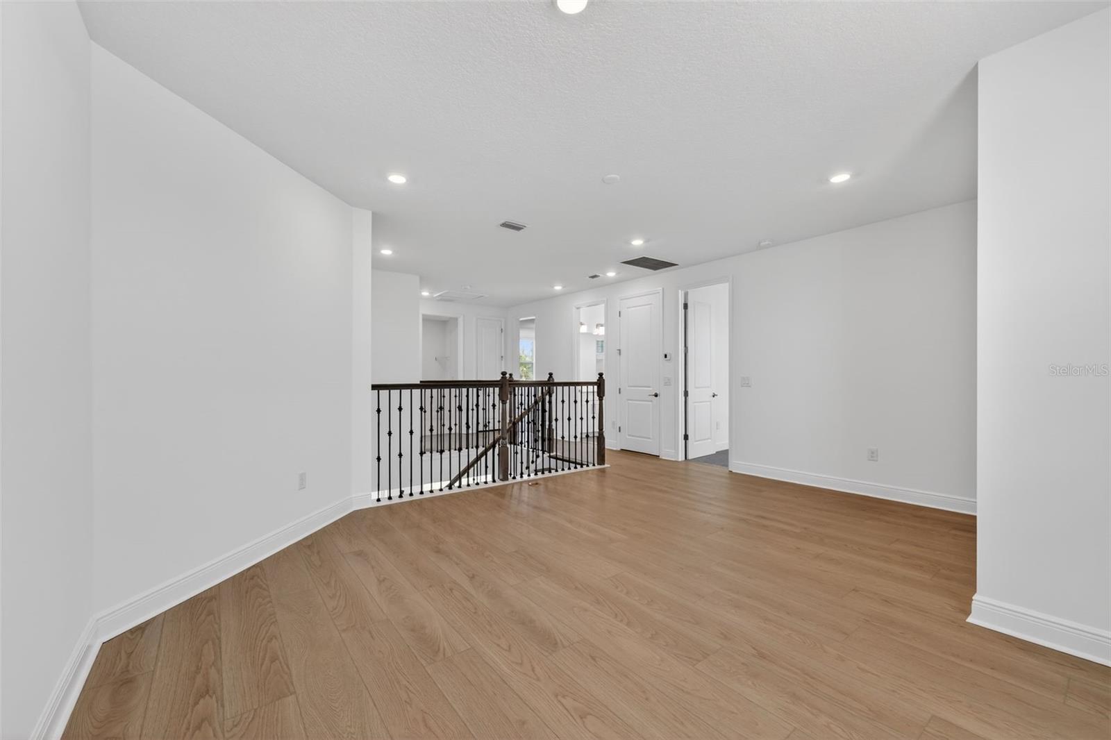 HAWKSTONE - Residential