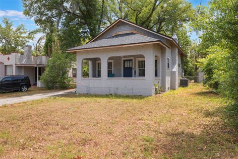 Photo of 735 N Clara Avenue, Deland, FL 32720 (MLS # O6411929)