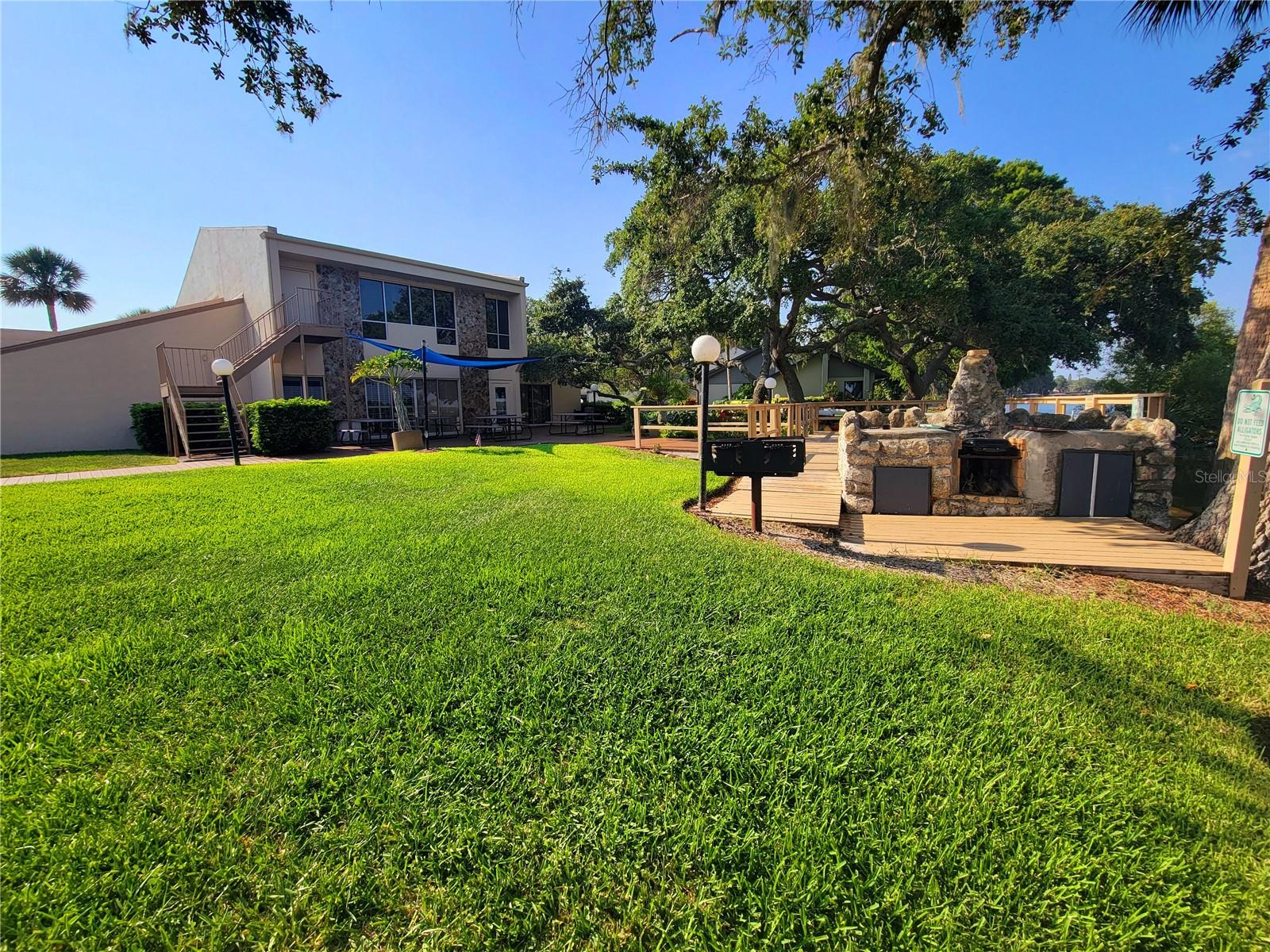 LAKE TARPON SAIL & TENNIS CLUB - Residential Lease