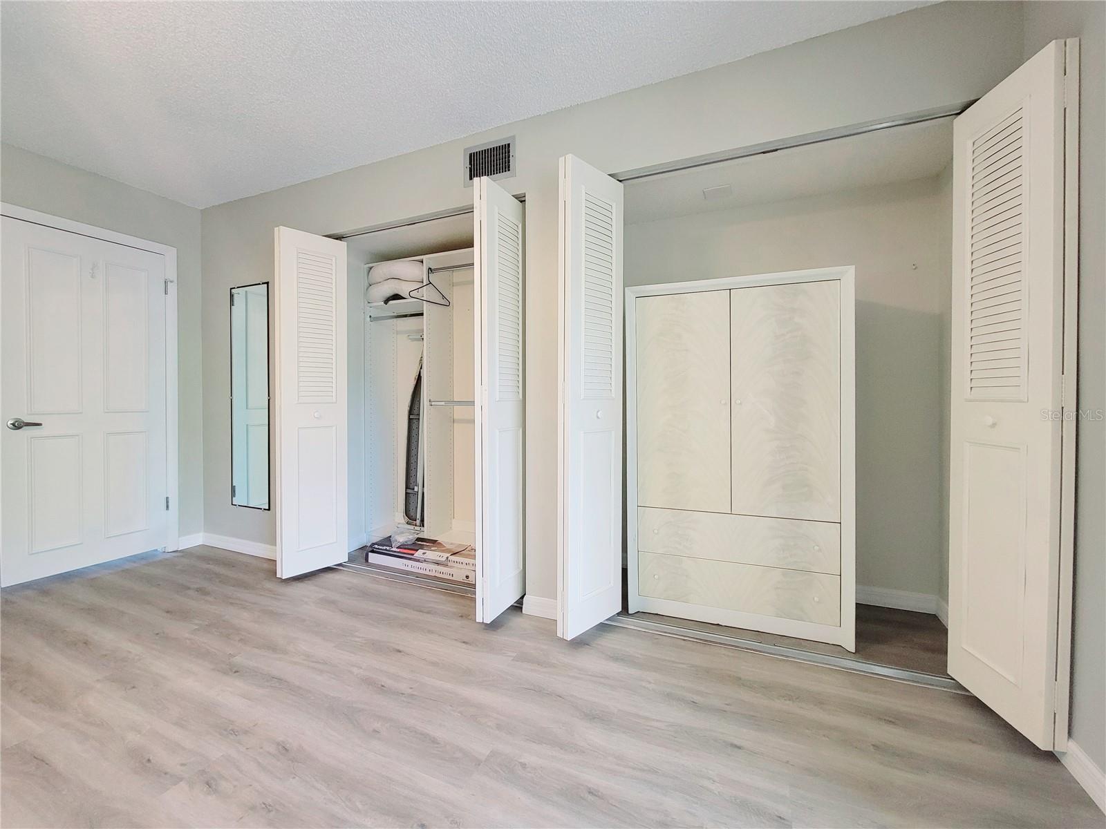 LAKE TARPON SAIL & TENNIS CLUB - Residential Lease