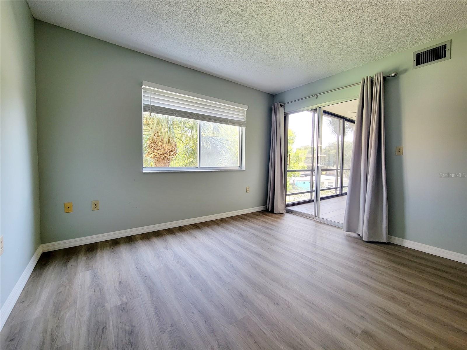 LAKE TARPON SAIL & TENNIS CLUB - Residential Lease