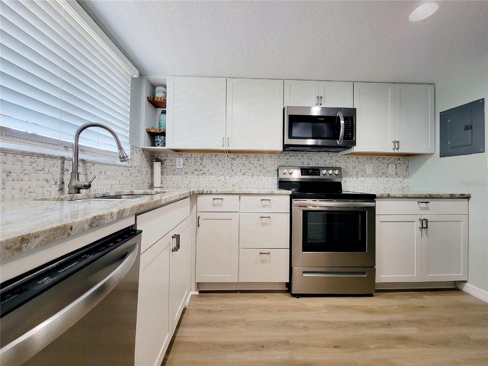 LAKE TARPON SAIL & TENNIS CLUB - Residential Lease