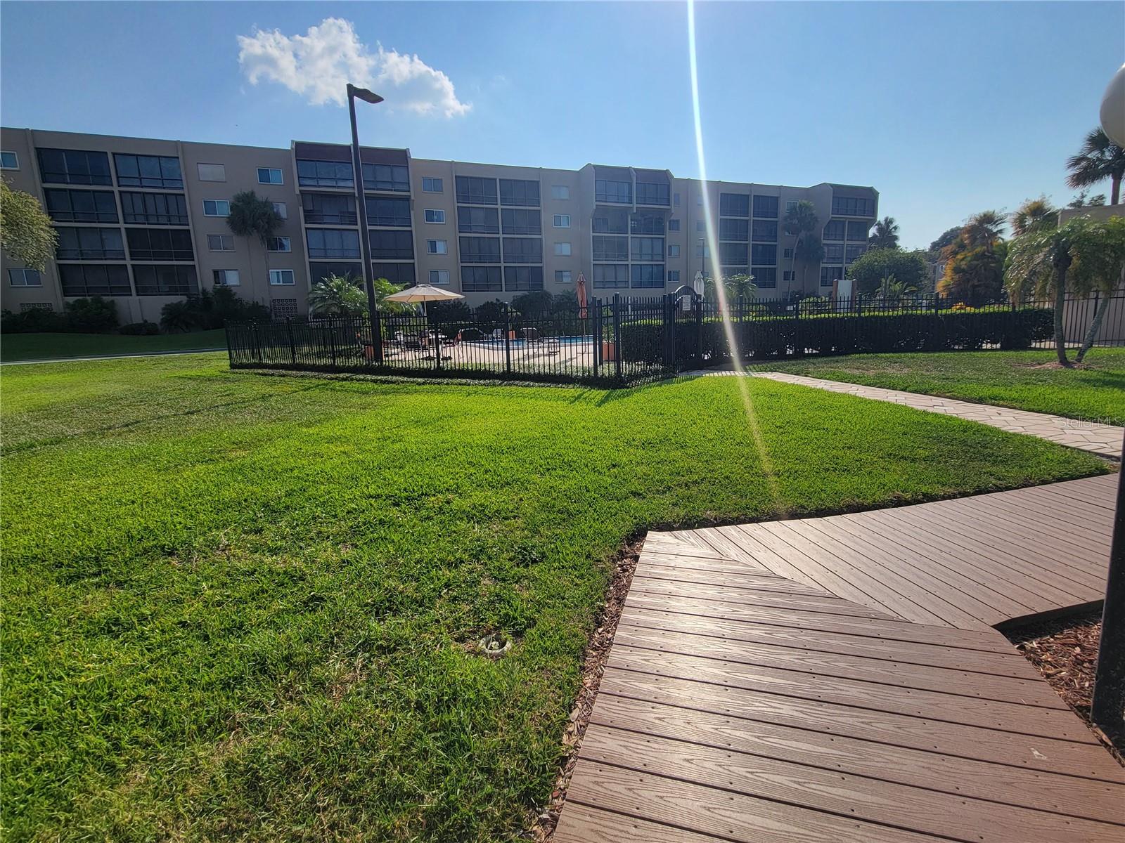 LAKE TARPON SAIL & TENNIS CLUB - Residential Lease