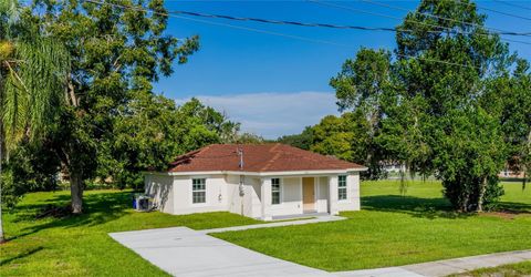 A home in LAKELAND