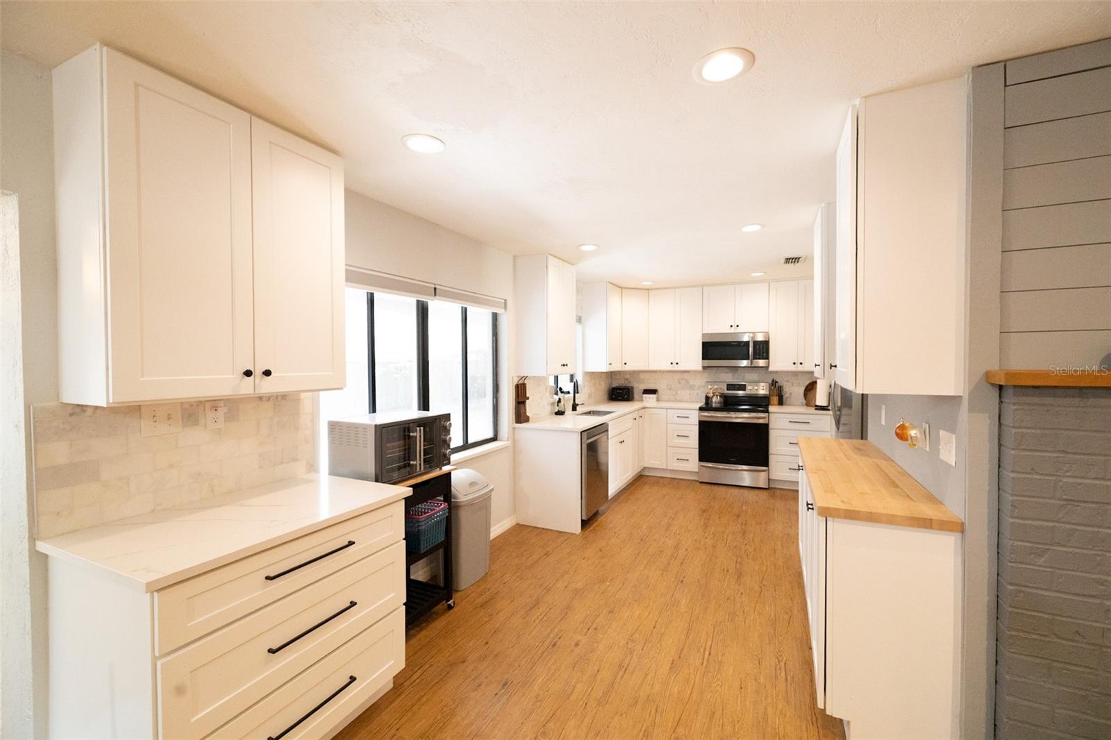 BENWOOD ESTATES UNIT 2 - Residential