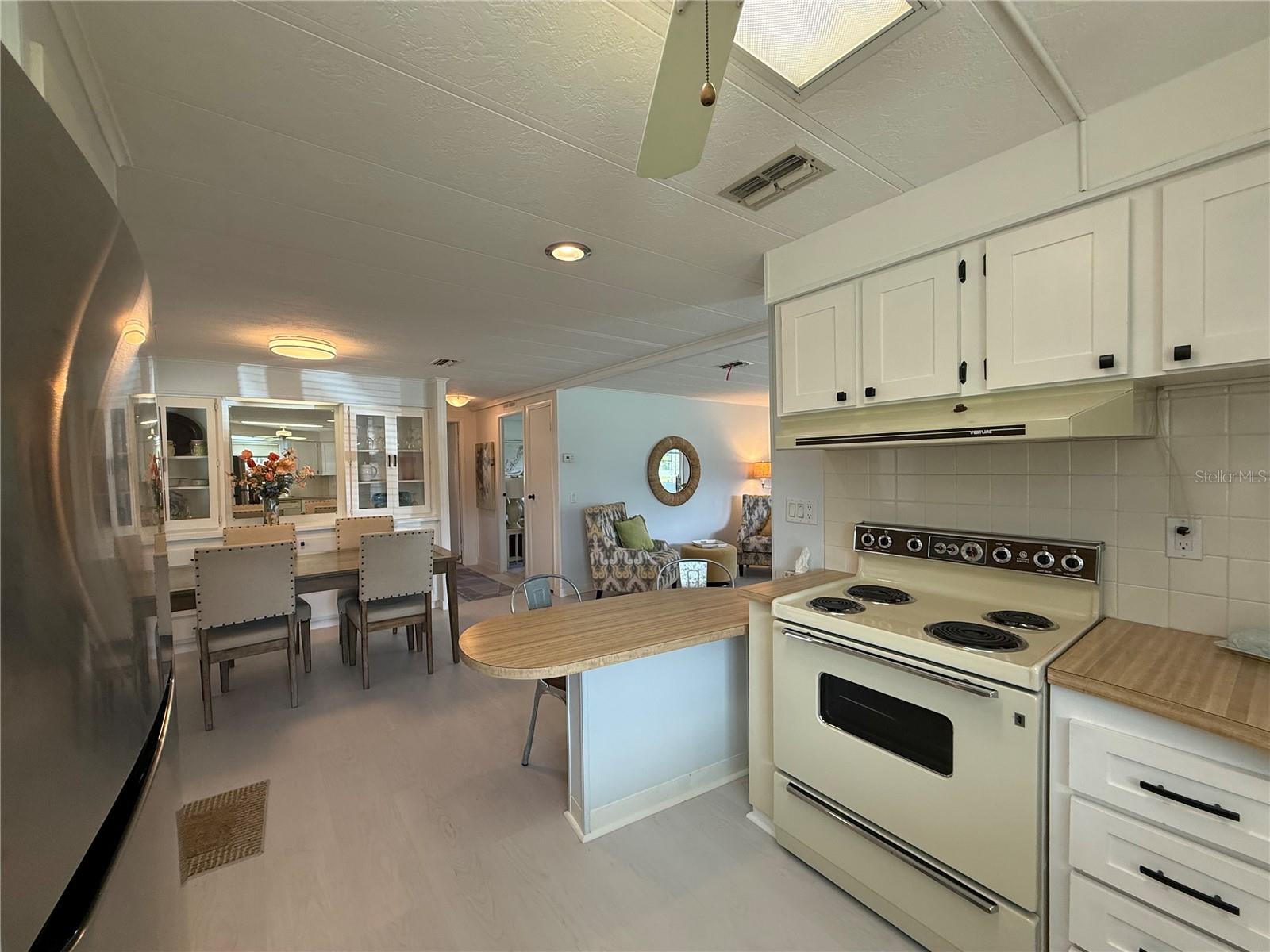 CONTINENTAL CAMPER RESS INCORP - Residential