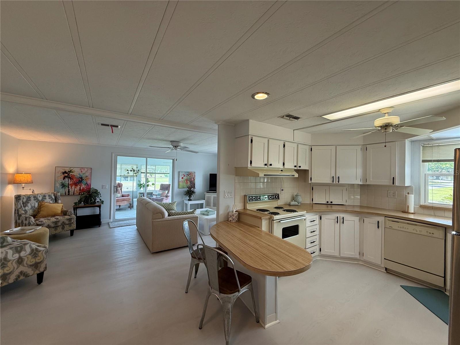 CONTINENTAL CAMPER RESS INCORP - Residential