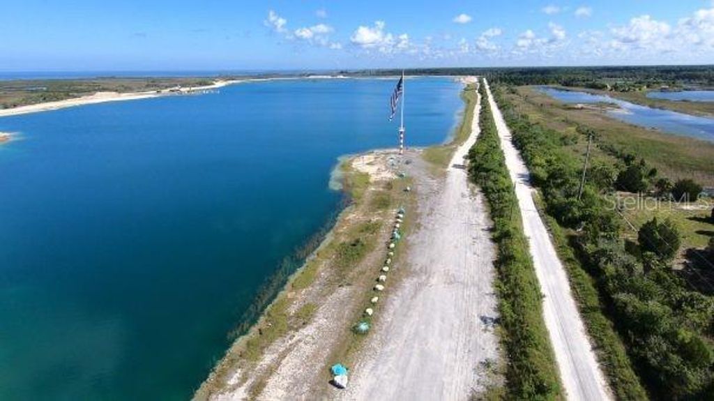 Photo of Old Dixie Highway, Hudson, FL 34667 (MLS # W7881349)