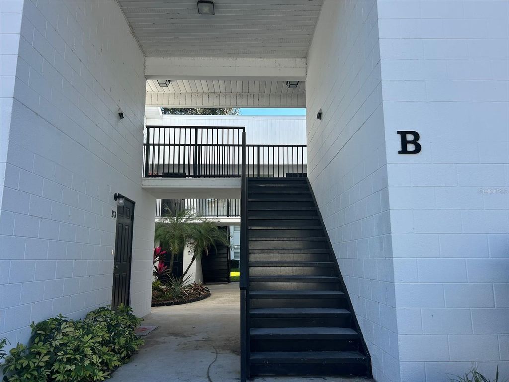 Photo of 1550 11th Street NE #B6, Winter Haven, FL 33881 (MLS # P4937383)