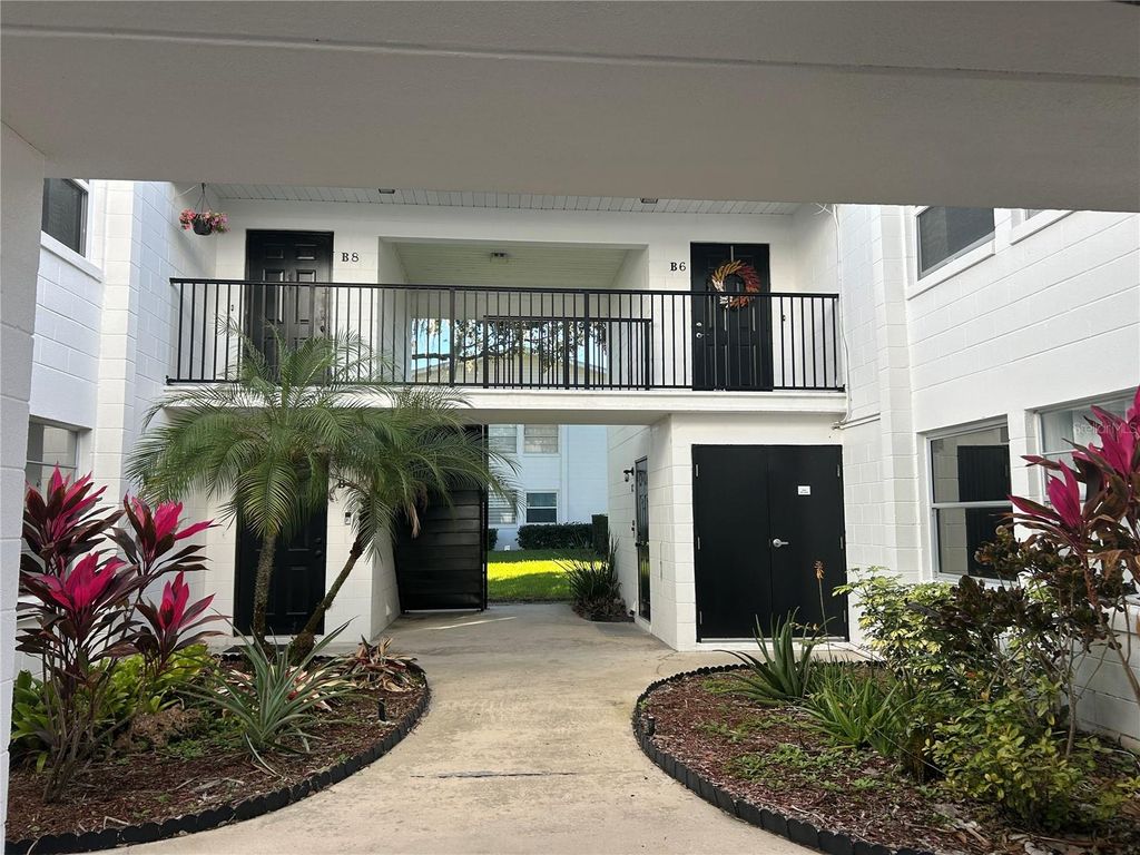 Photo of 1550 11th Street NE #B6, Winter Haven, FL 33881 (MLS # P4937383)