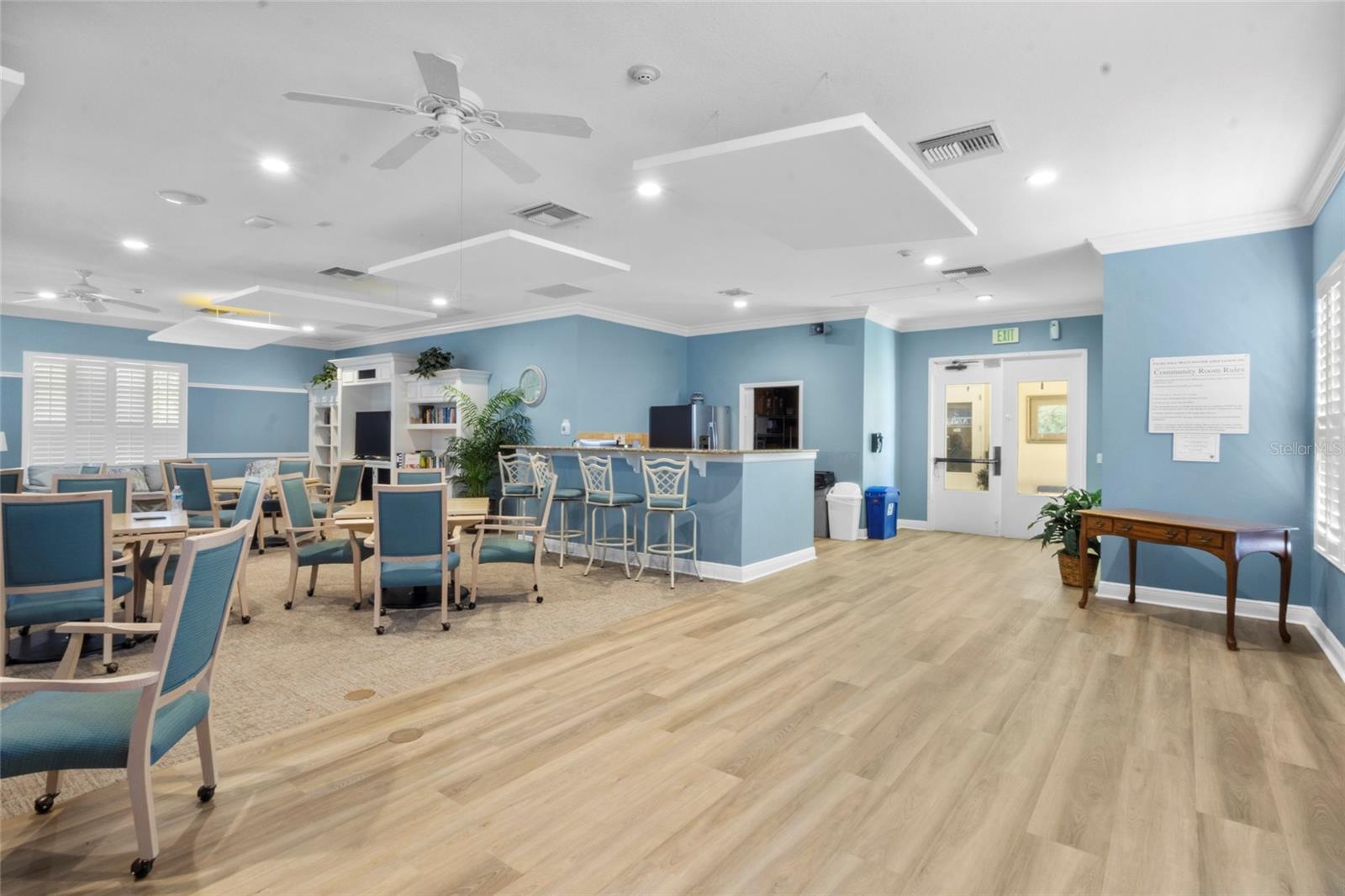 PALMA SOLA TRACE - Residential