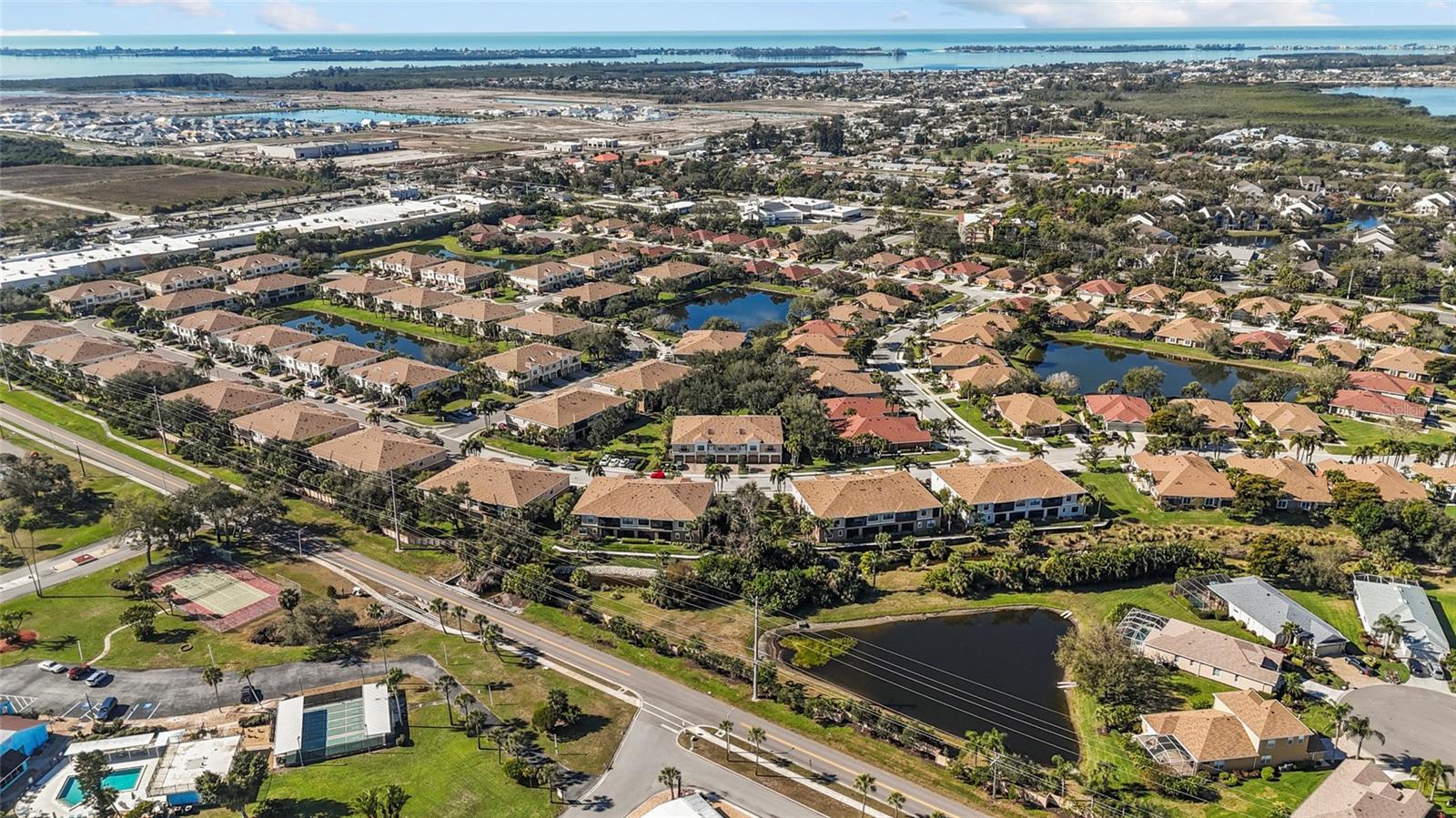 PALMA SOLA TRACE - Residential