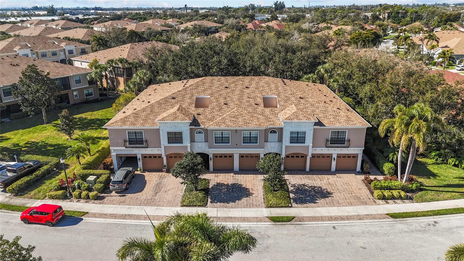 PALMA SOLA TRACE - Residential