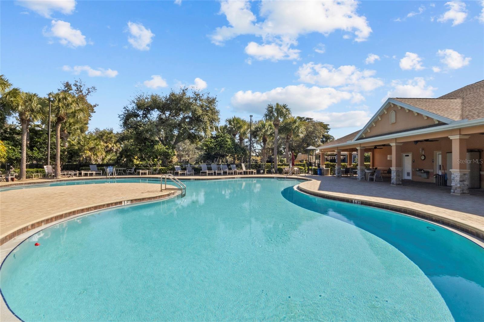 PALMA SOLA TRACE - Residential