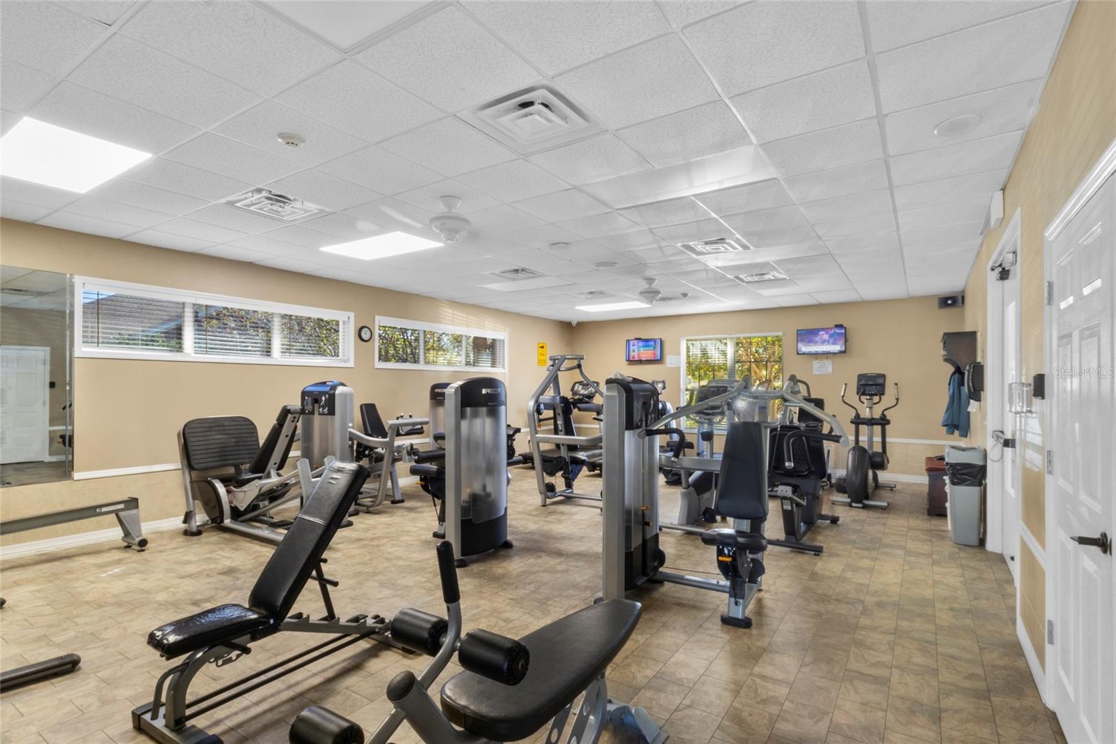 PALMA SOLA TRACE - Residential