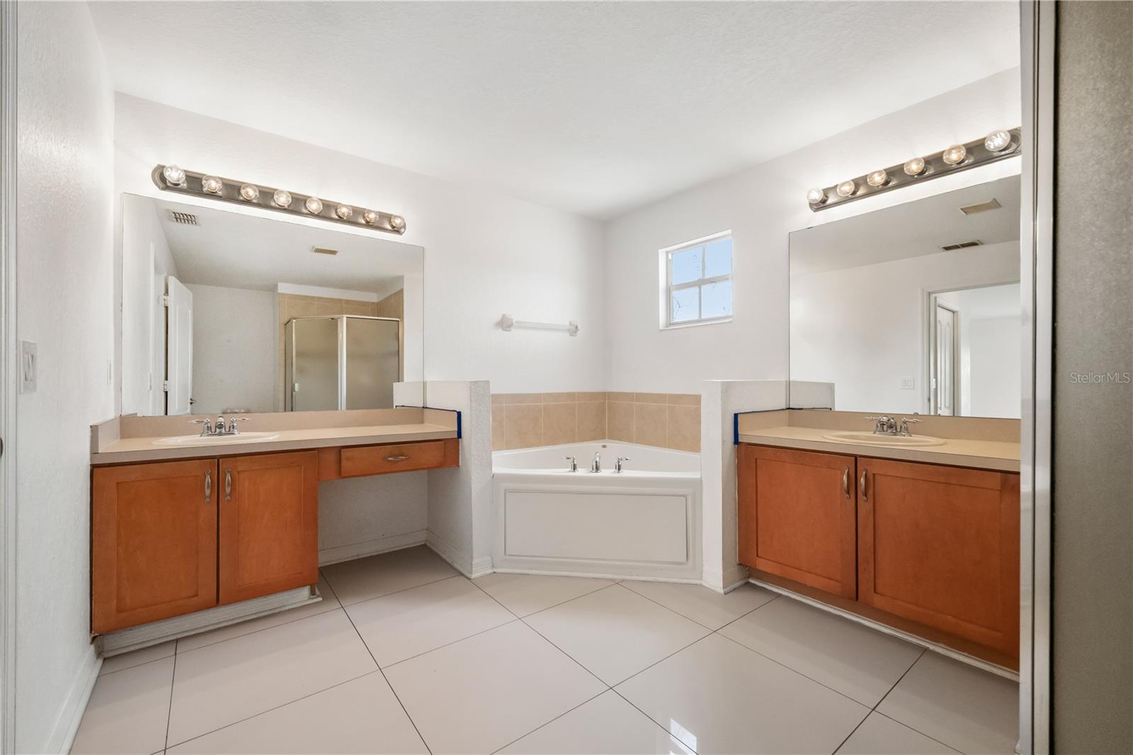 LIVE OAK PRESERVE PH 1C VILLAGE - Residential