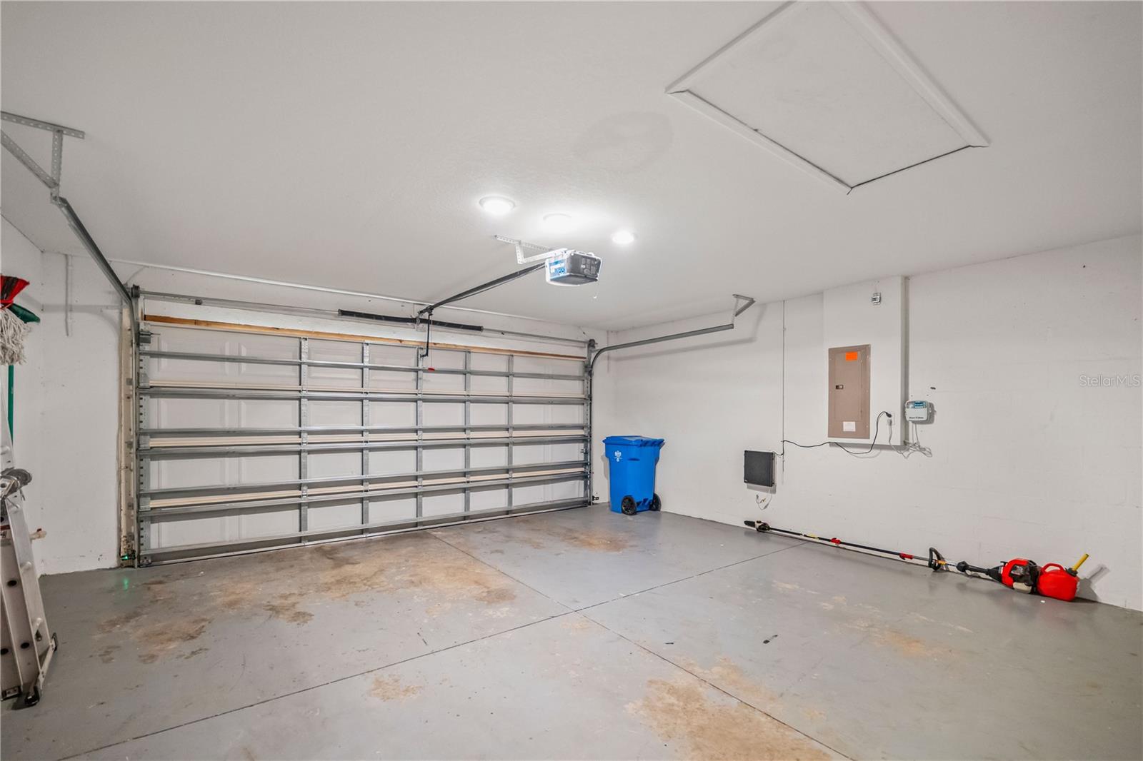 LIVE OAK PRESERVE PH 1C VILLAGE - Residential