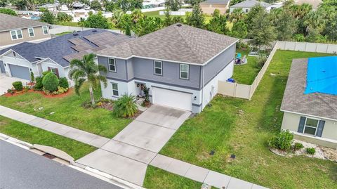 A home in WINTER HAVEN