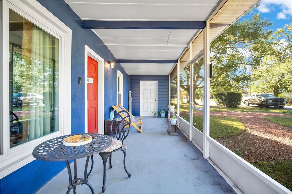 Photo of 2529 El Portal Avenue, Sanford, FL 32773 (MLS # G5105966)