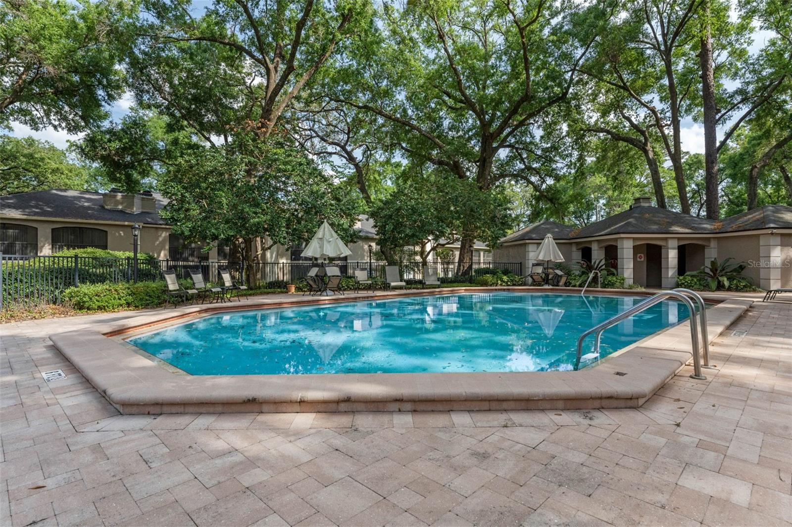 KENSINGTON PARK CONDO - Residential