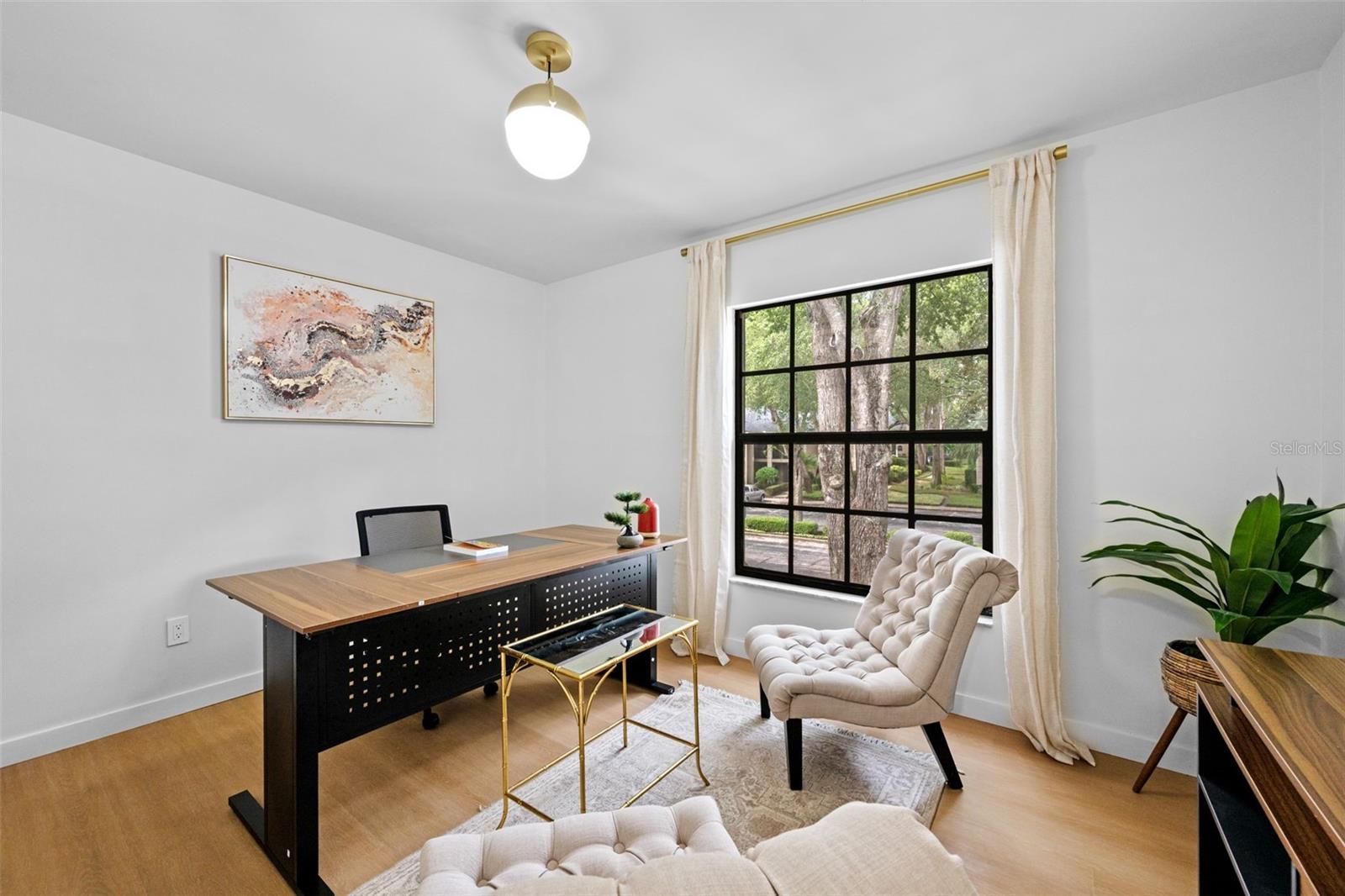 KENSINGTON PARK CONDO - Residential