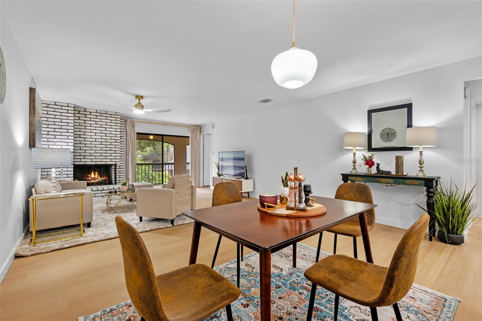 KENSINGTON PARK CONDO - Residential