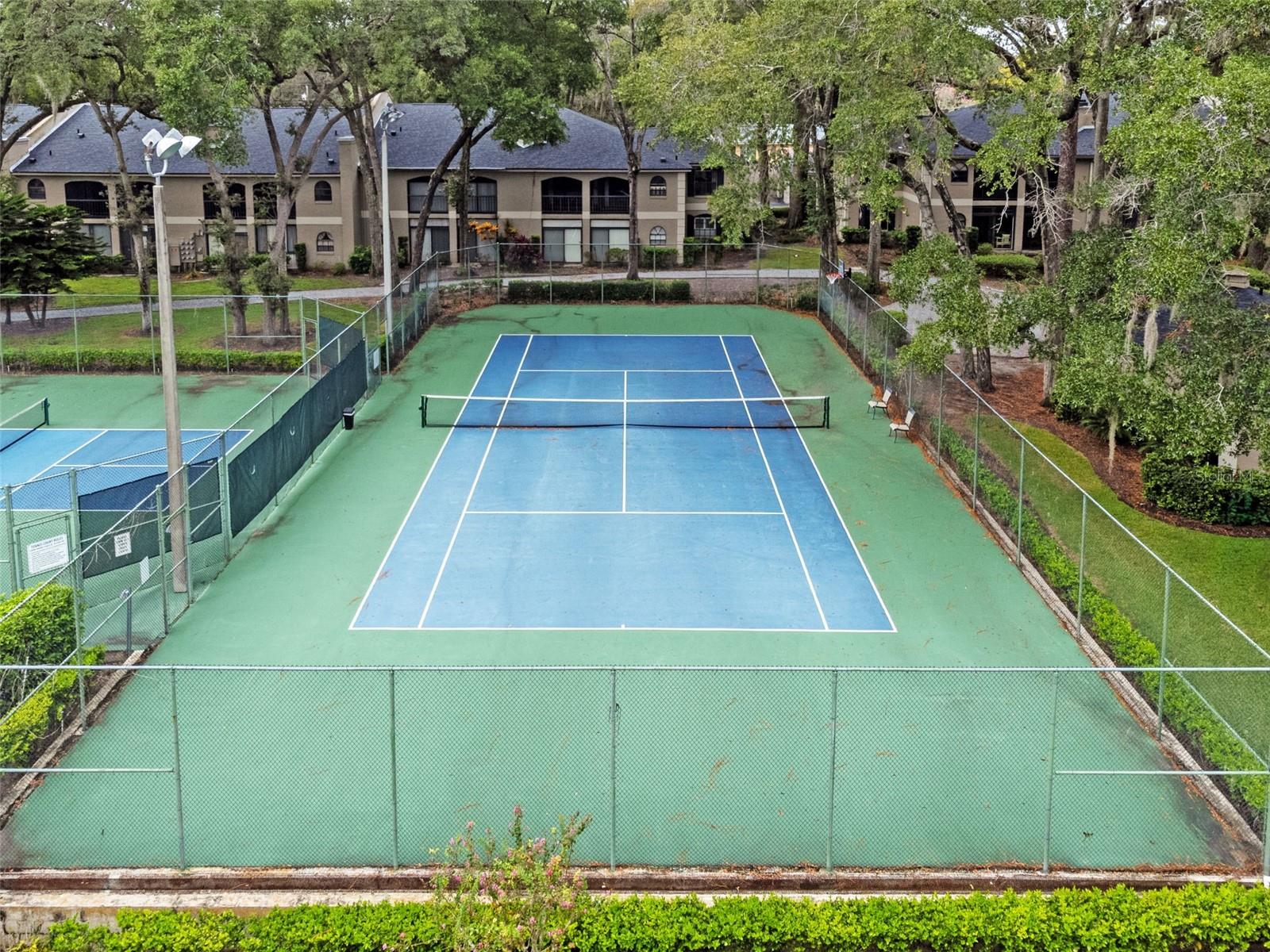 KENSINGTON PARK CONDO - Residential