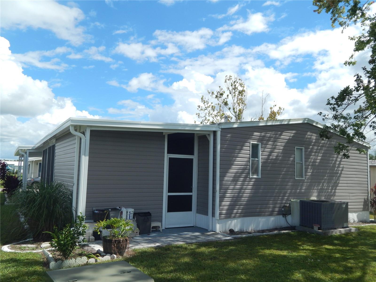 SHADOW BROOK MOBILE HOME - Residential