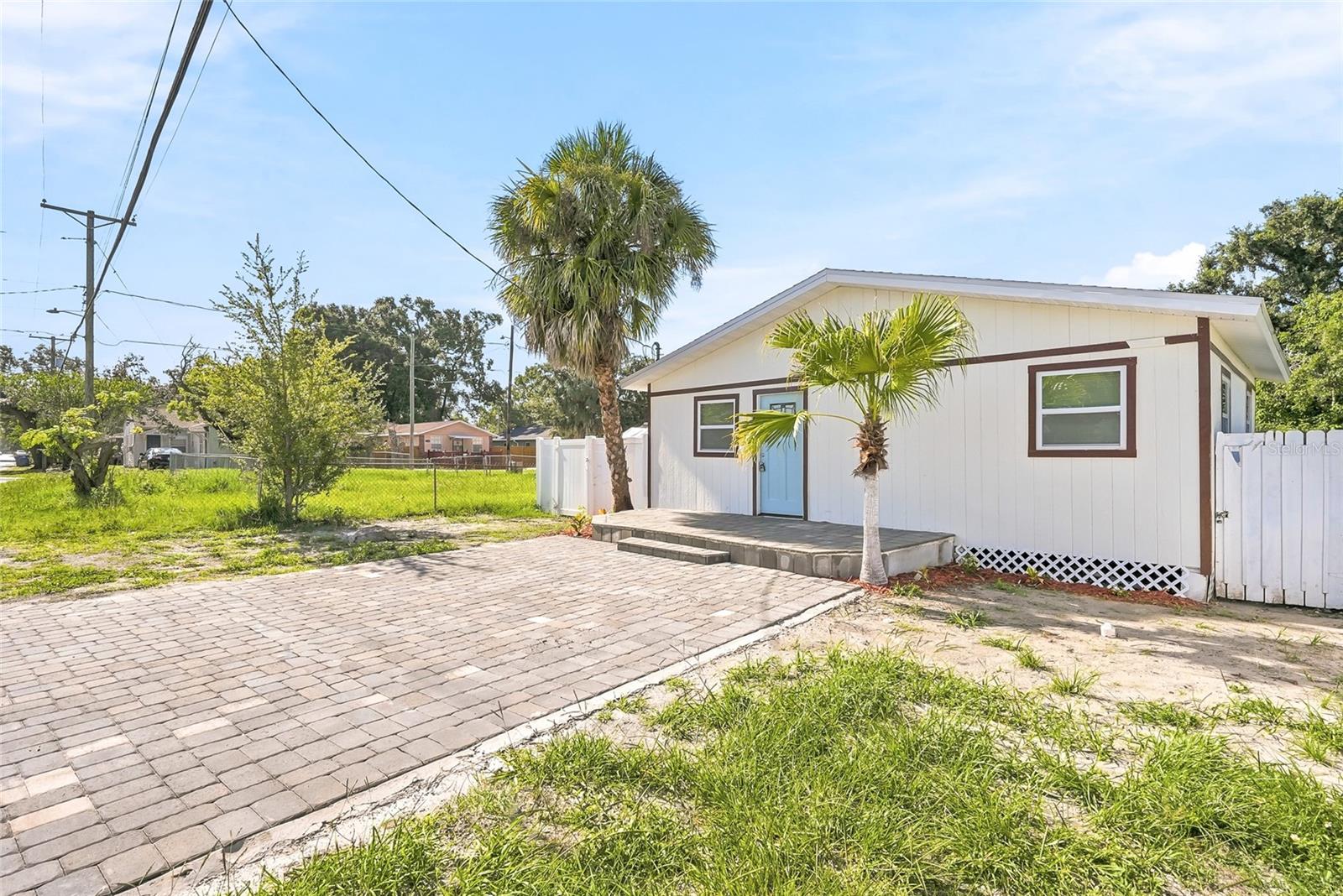 1313 E SITKA STREET
