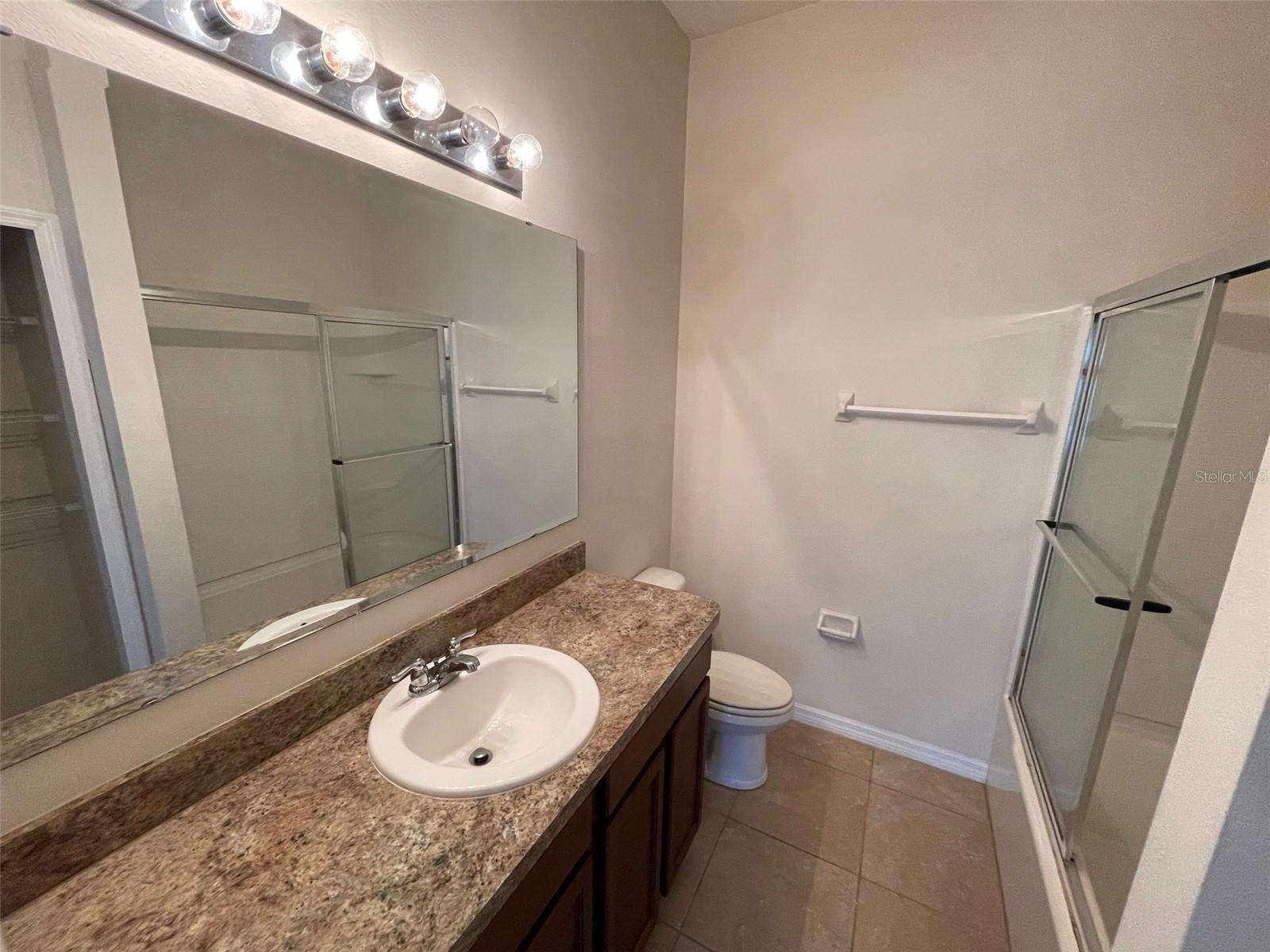 WINDSOR LAKE TWNHMS EAST - Residential