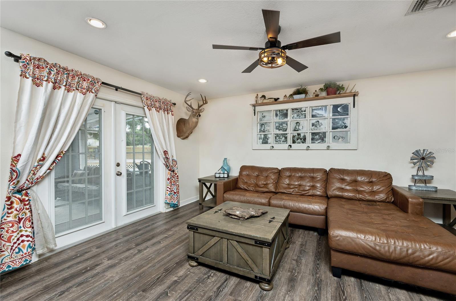 MOCKINGBIRD HILL - Residential