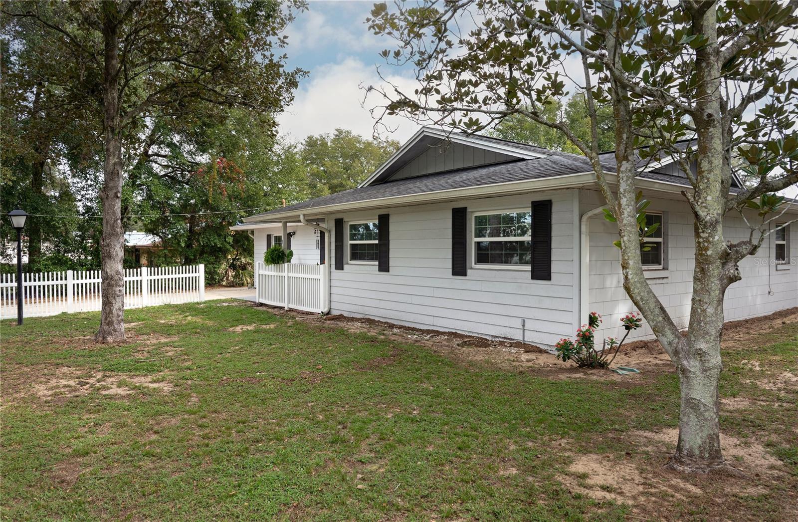 MOCKINGBIRD HILL - Residential