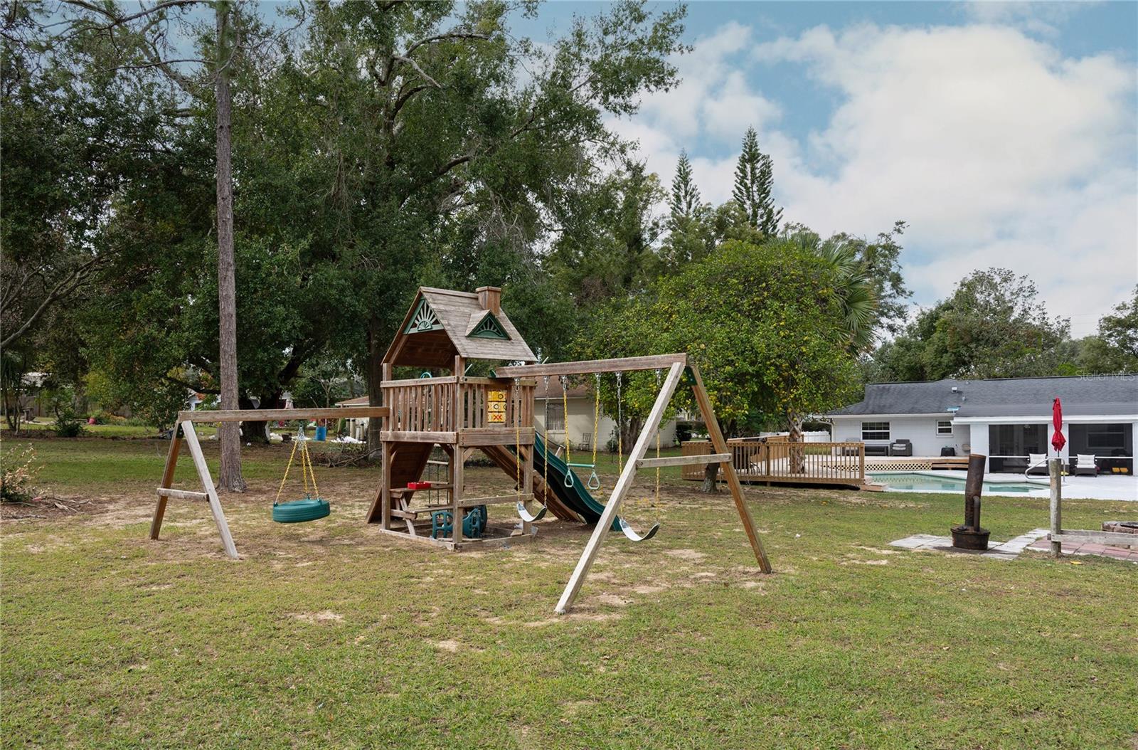 MOCKINGBIRD HILL - Residential