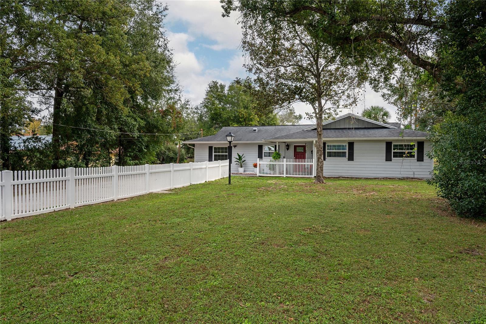 MOCKINGBIRD HILL - Residential