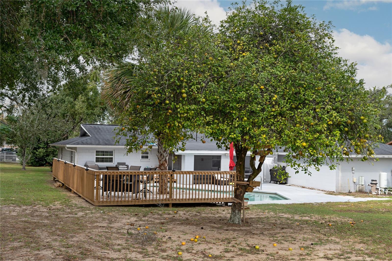 MOCKINGBIRD HILL - Residential