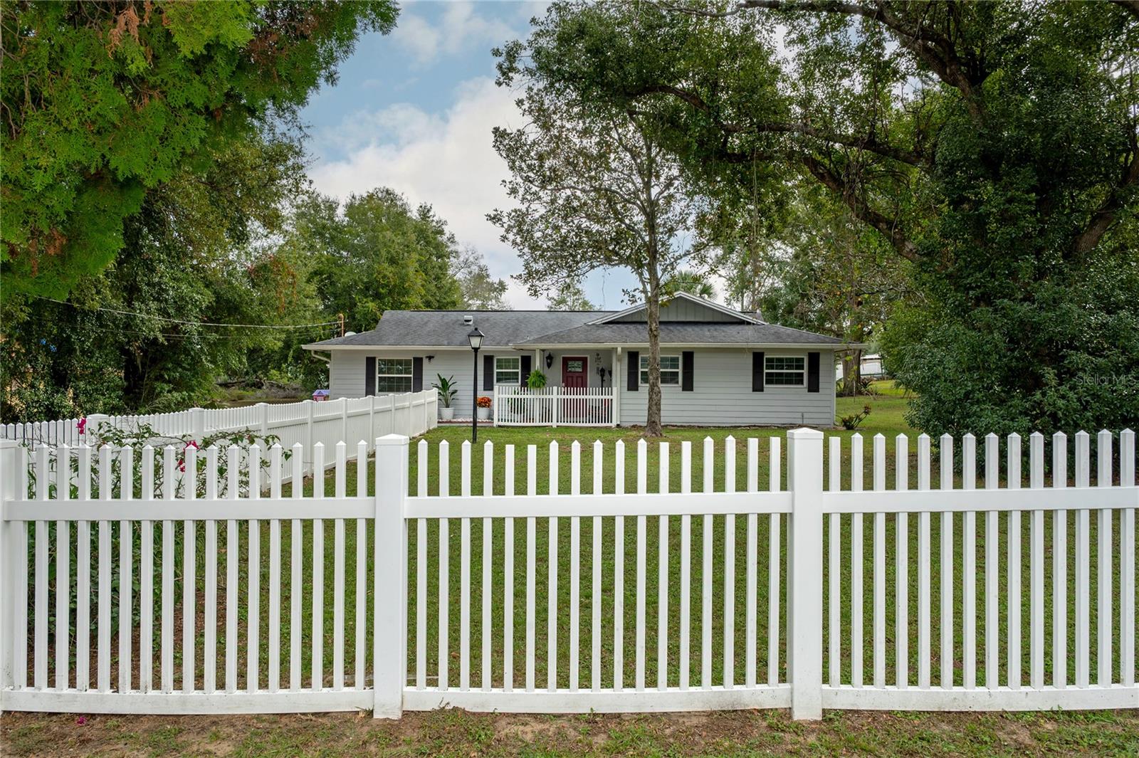 MOCKINGBIRD HILL - Residential