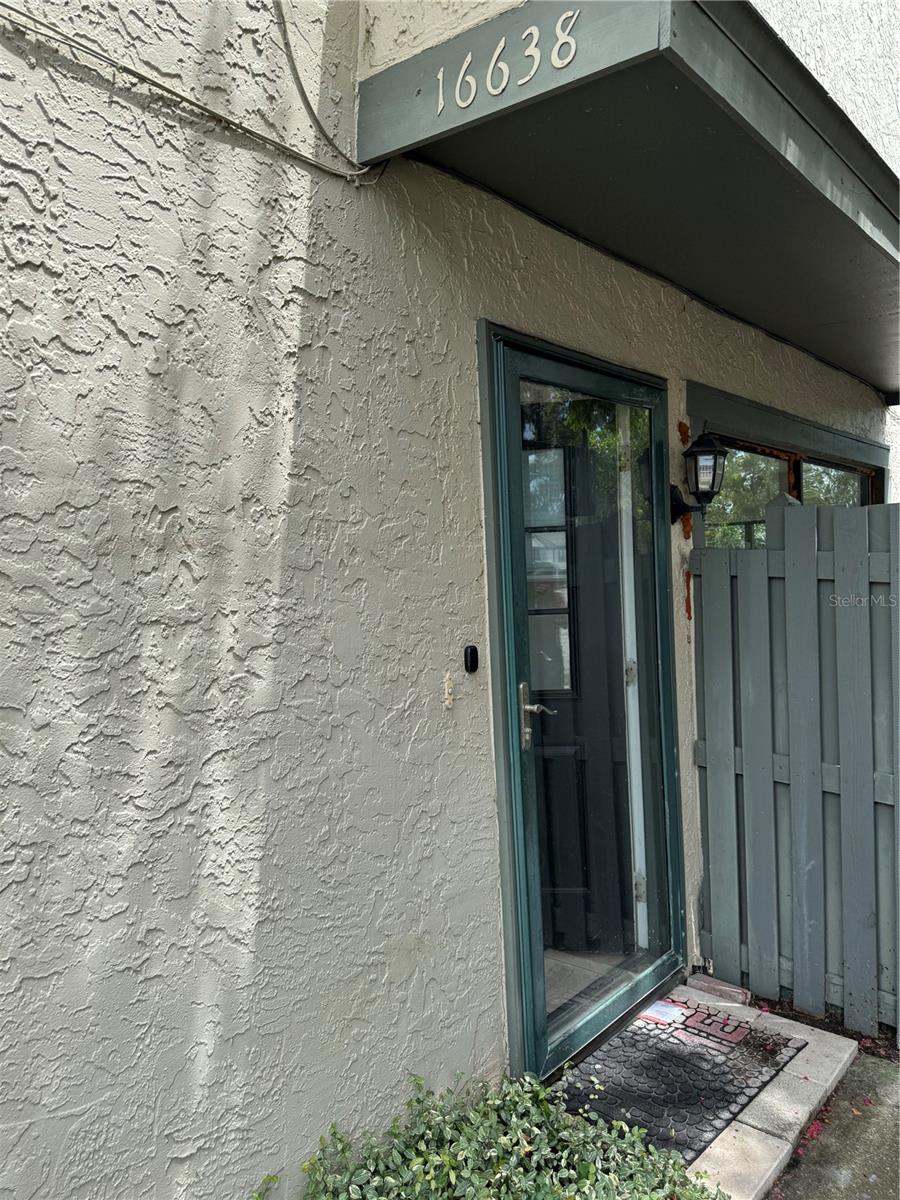 Recently updated townhome in the heart of Tampa in the community of Brigadoon on Lake Heather. 2 bedrooms 2.5 bath with eat in kitchen space and flooded with natural light. The great room is highlighted by a slider that opens to a private overlooking conservation and water.
Residents also have access to the community pool. Centrally located with easy access to Dale Mabry and the Suncoast Parkway with excellent schools assigned.