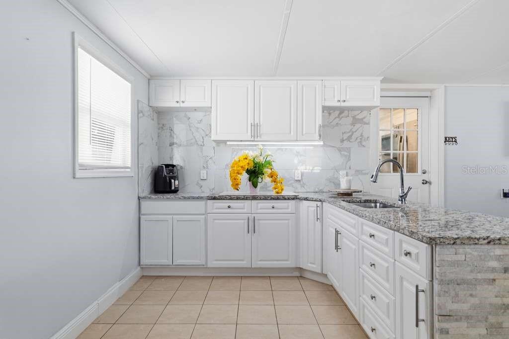 ADAMO ACRES SUB UN 1 - Residential