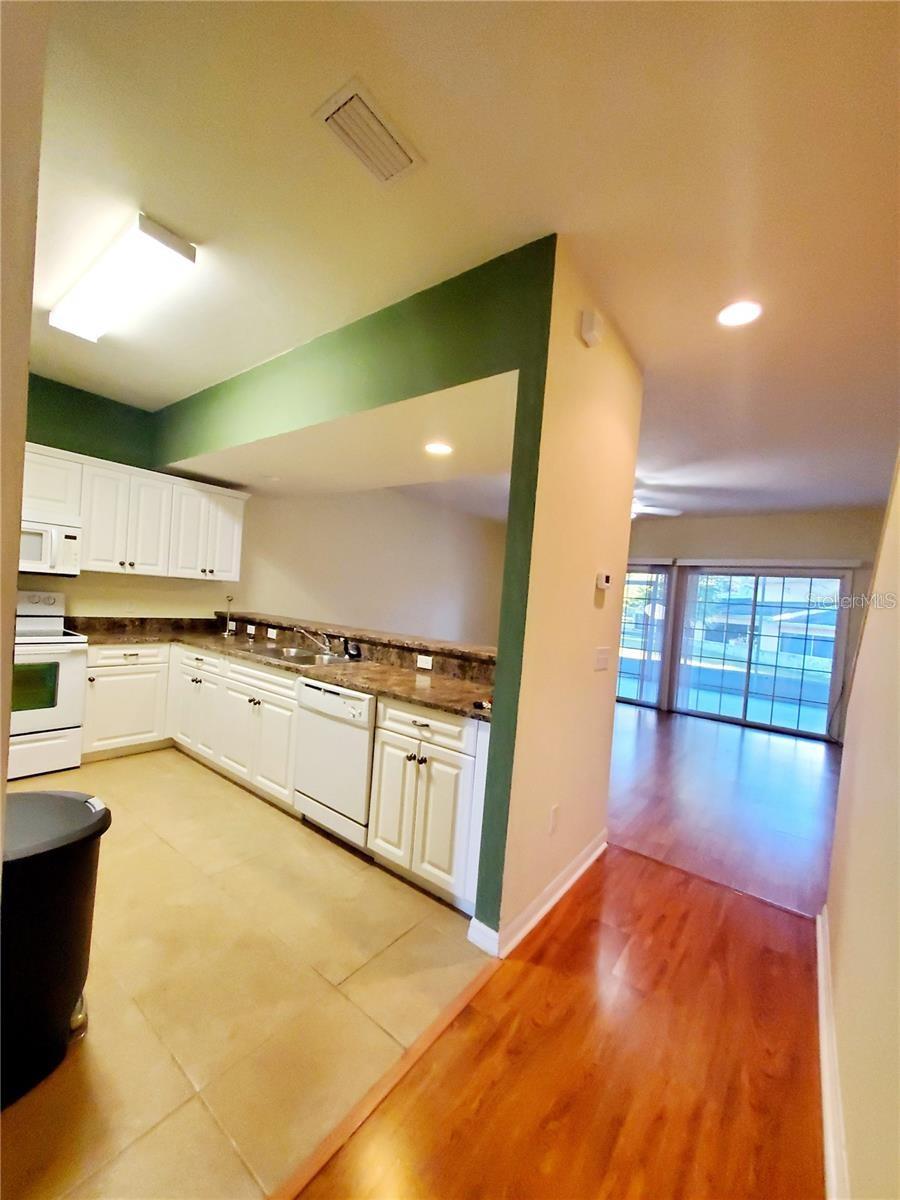 EAGLE TRACE TWNHMS A&B - Residential