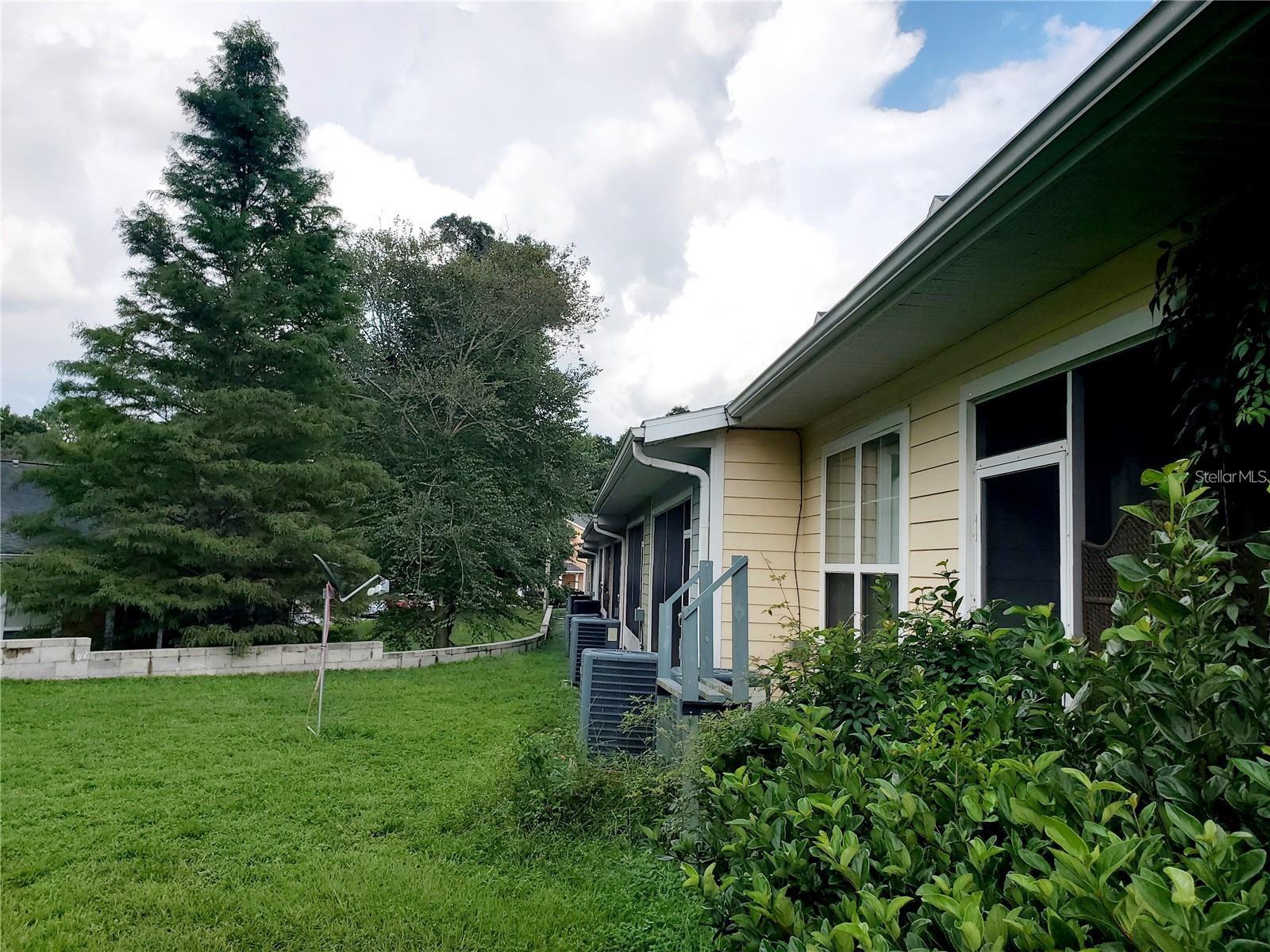 EAGLE TRACE TWNHMS A&B - Residential
