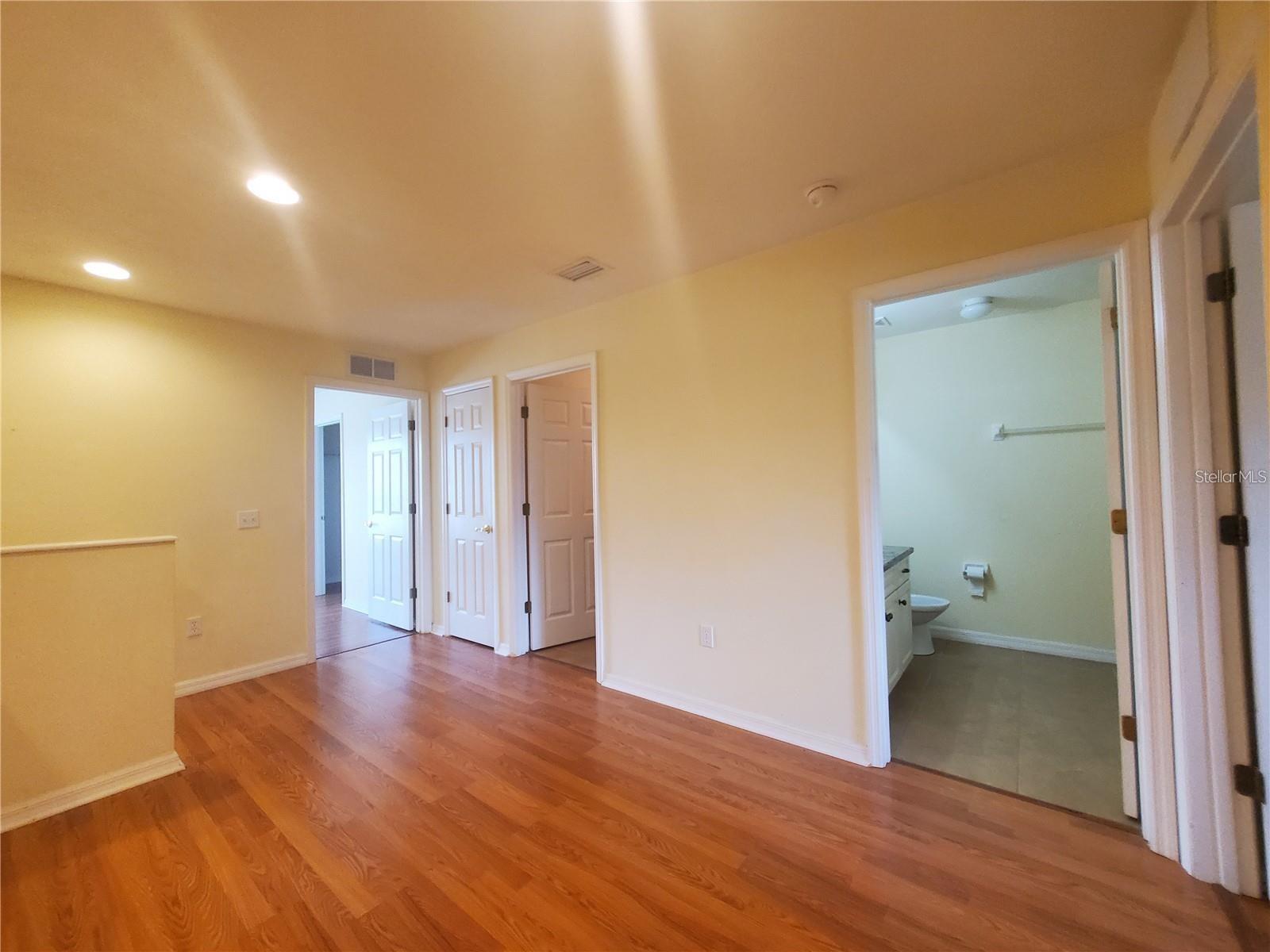 EAGLE TRACE TWNHMS A&B - Residential